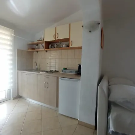 Apartman Andelo, Tommy, Leon *