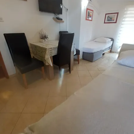 Andelo, Tommy, Leon *