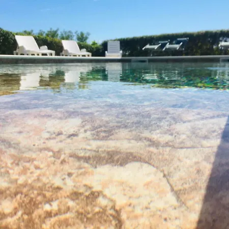 Andelo, Tommy, Leon Appartement Bibinje