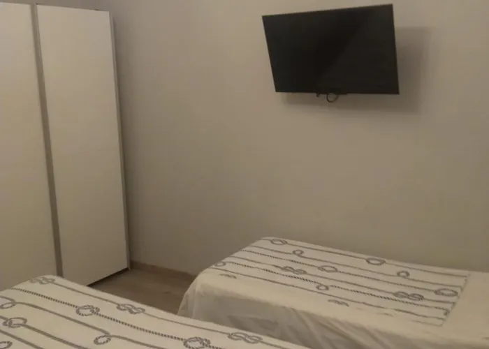 Apartman Andelo, Tommy, Leon *