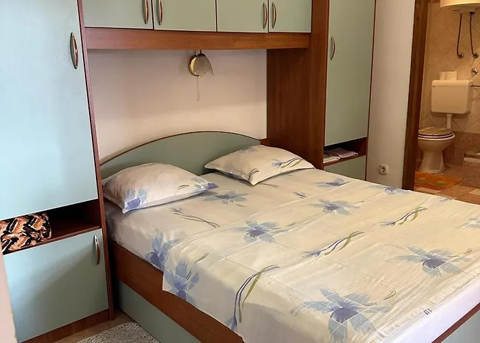 Apartman Andelo, Tommy, Leon *